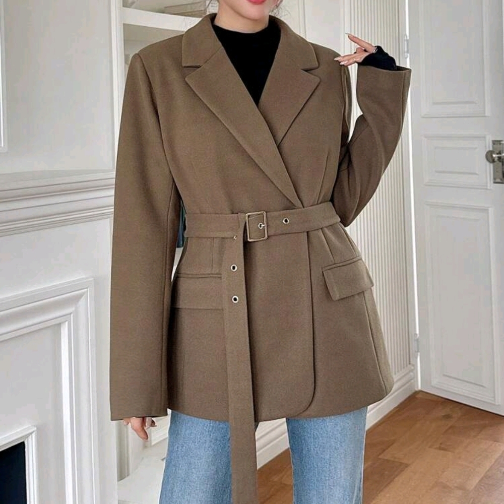 Elegant Tan Belted Blazer